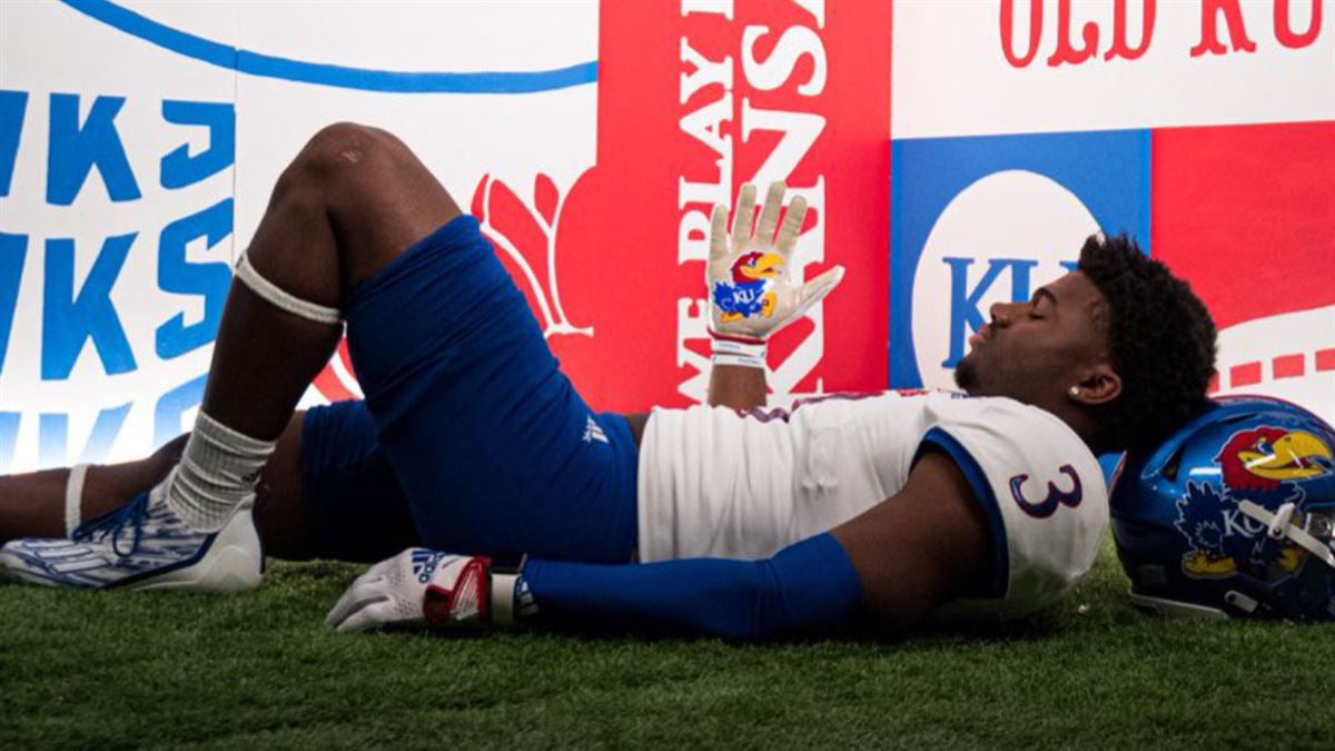 Running back Johnny Thompson Jr. commits to Kansas - Vimarsana News