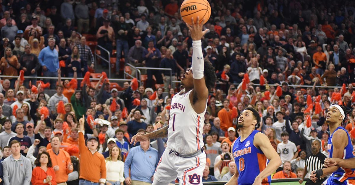 Auburn Basketball Live: The Arkansas game