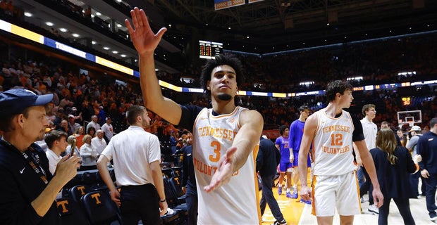 Rucker: Seven-Strong Vols silence Florida, media, fans in shorthanded  stunner