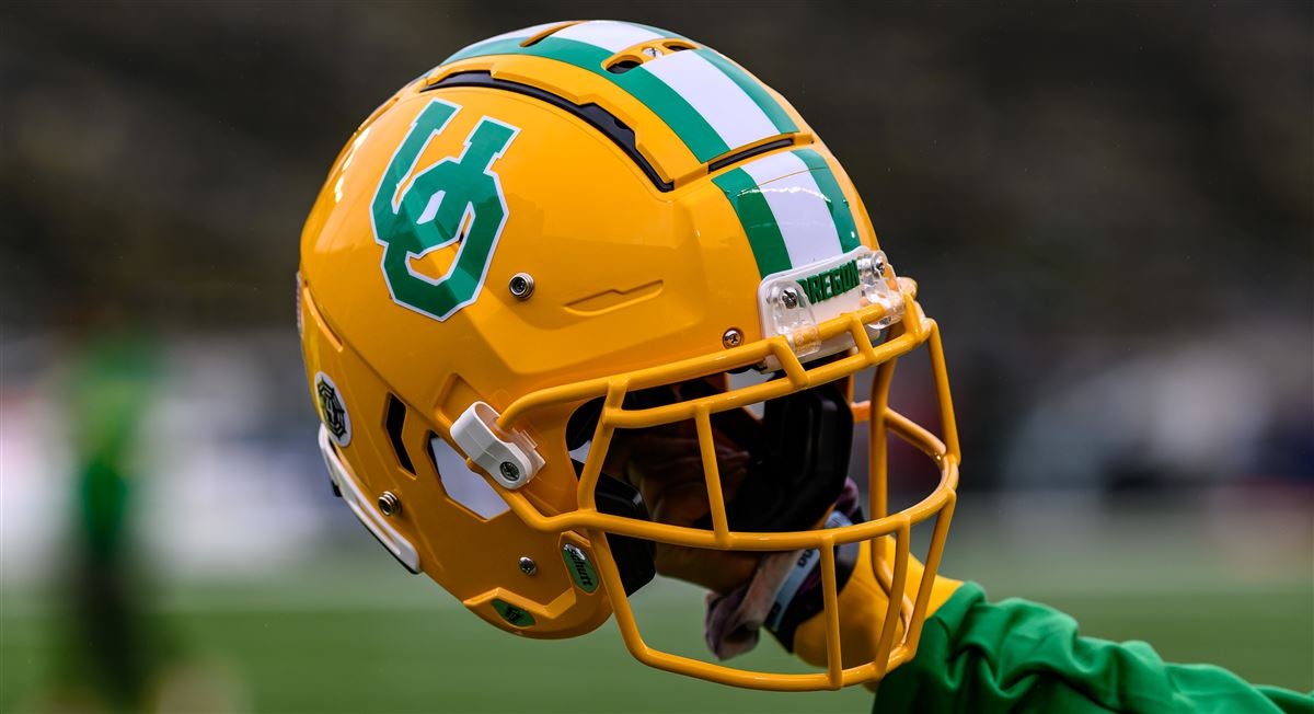 Oregon expected to hire exNFL assistant Matt Lombardi to coaching staff