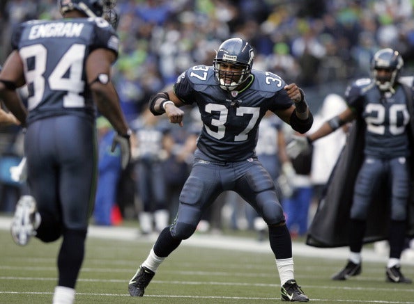 Seattle Seahawks: Shaun Alexander 2021 Legend - Officially