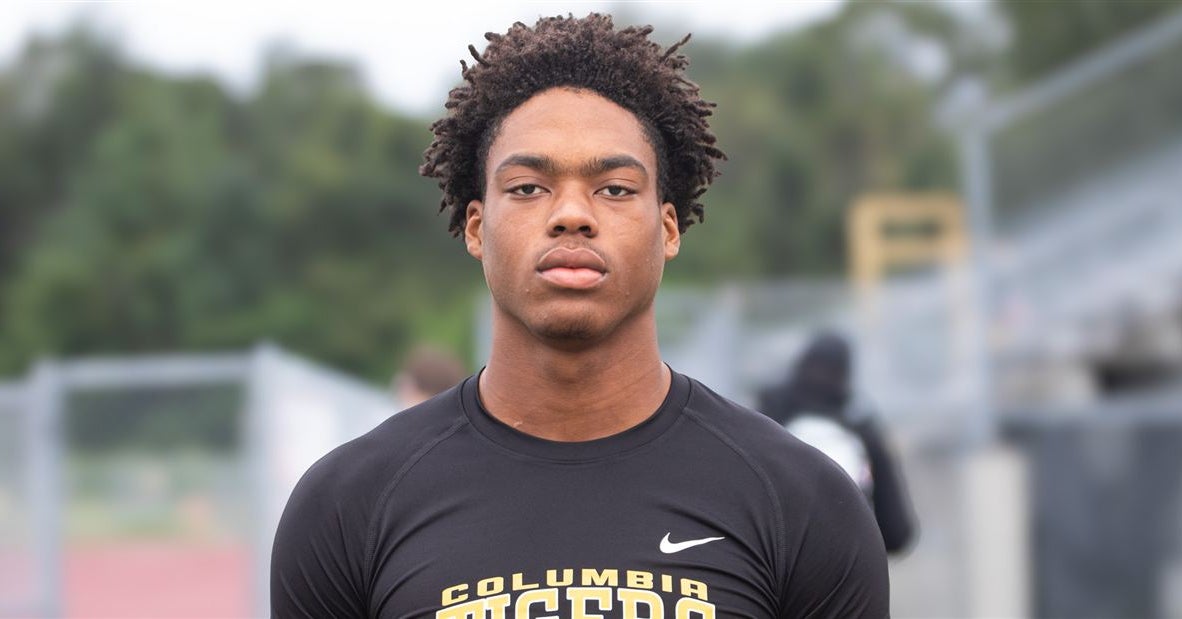 Florida building momentum with 2028 EDGE Mikel Morgan as relationships grow