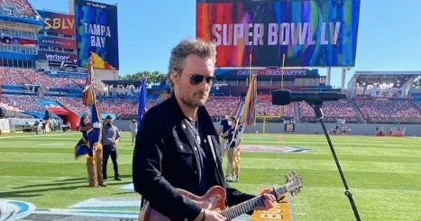 LOOK: Eric Church reps UNC during Super Bowl anthem rehearsal