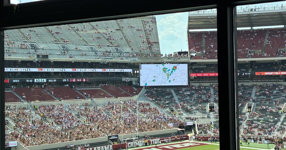 Florida State and Alabama Enter Seventh Lightning Delay of Game