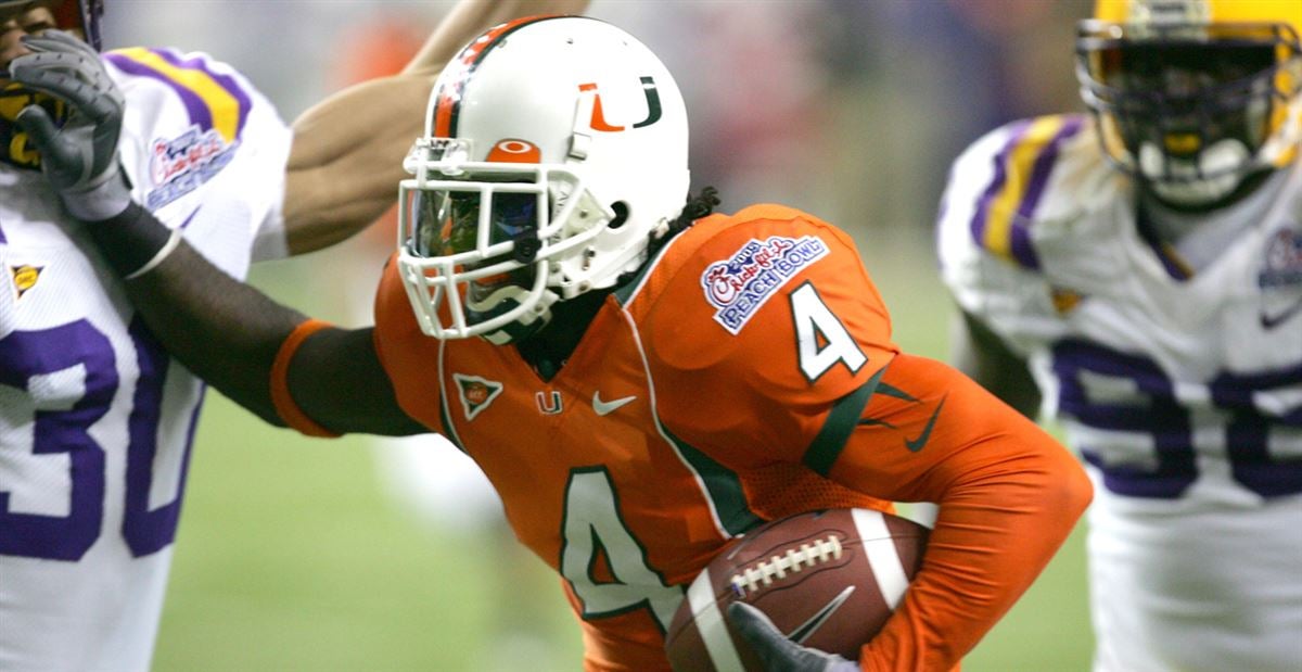 Najeh Davenport of the Miami Hurricanes runs with the ball during the  News Photo - Getty Images