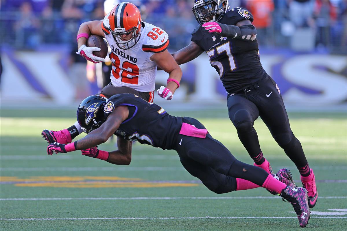 Jerseys worn by Josh McCown, Gary Barnidge vs. Ravens on display at Pro  Football Hall of Fame