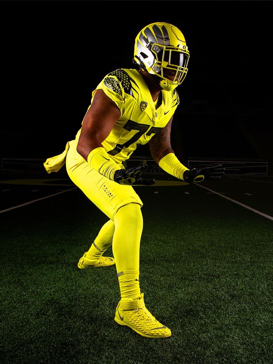 First Look: Oregon's new 2021 football uniforms