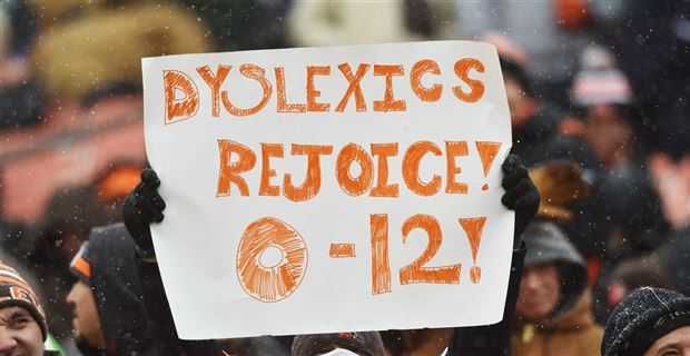 The Funniest Signs From Fans Of All 32 NFL Teams