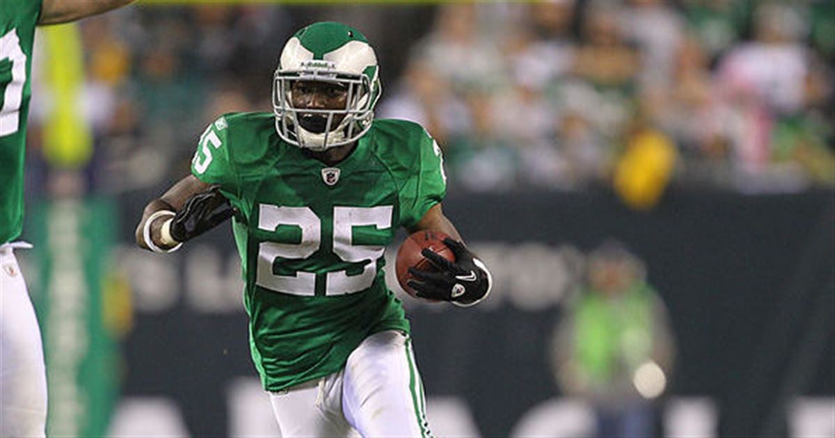 Ranking the Eagles uniform combinations through the years