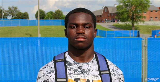 In-state WR gets early offer from Vols