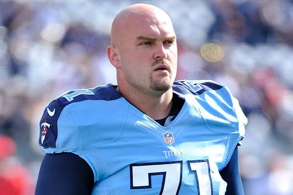 Mountain View grad, Titans tackle Michael Roos retires - The Columbian