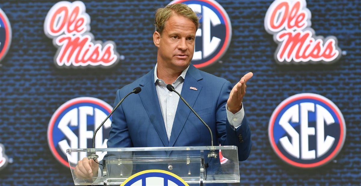 Lane Kiffin avoids question about Arch Manning, No. 1 ranked QB in ...