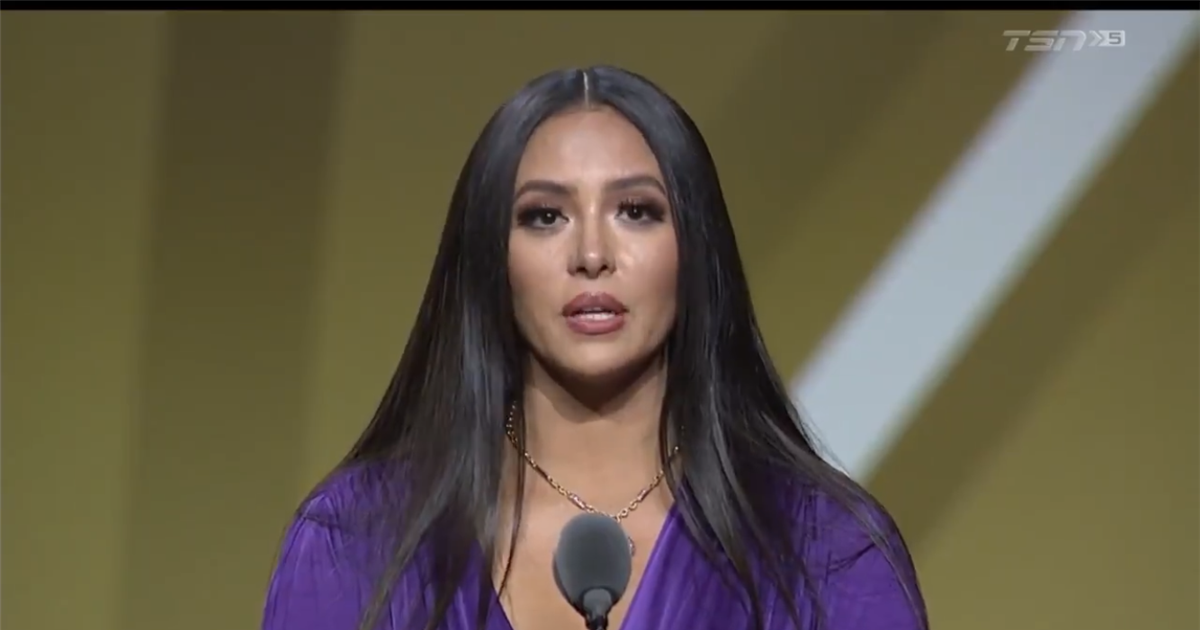 WATCH: Vanessa Bryant gives emotional Hall of Fame speech at Kobe's