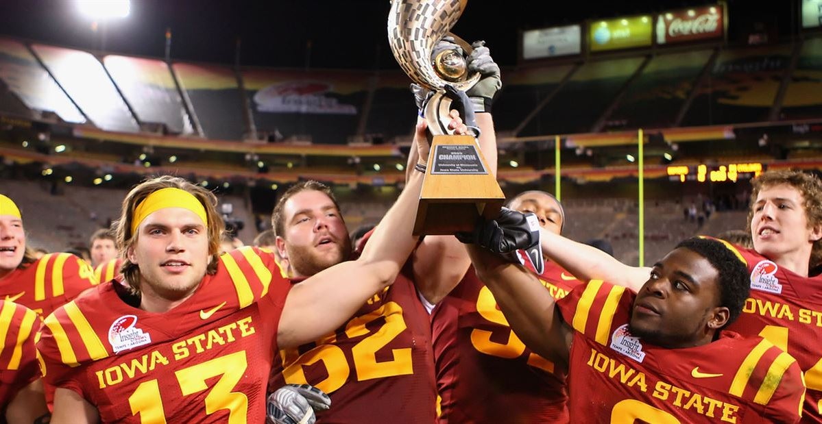 Betting lines and of Iowa State's last 10 bowl games