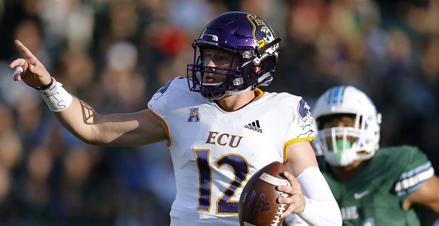 Local QB Holton Ahlers Enjoyed Quite A Career At ECU - HERO Sports