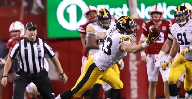 Former Iowa linebacker Josey Jewell named to Big Ten Network's All-Decade  team - Hawk Fanatic