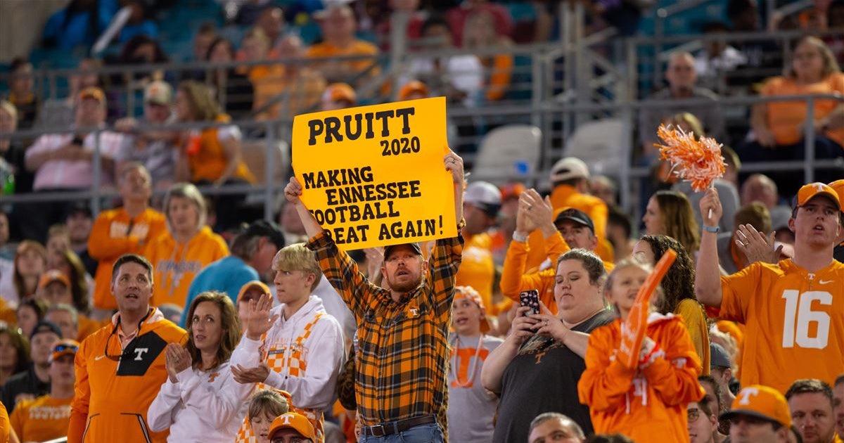 Late Kick Cut: Tennessee fans need 'a taste' of glory in 2020