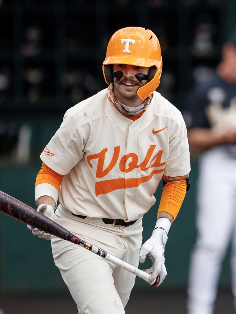 LIVE UPDATES: Tennessee Baseball Vs. Liberty In NCAA Tournament ...