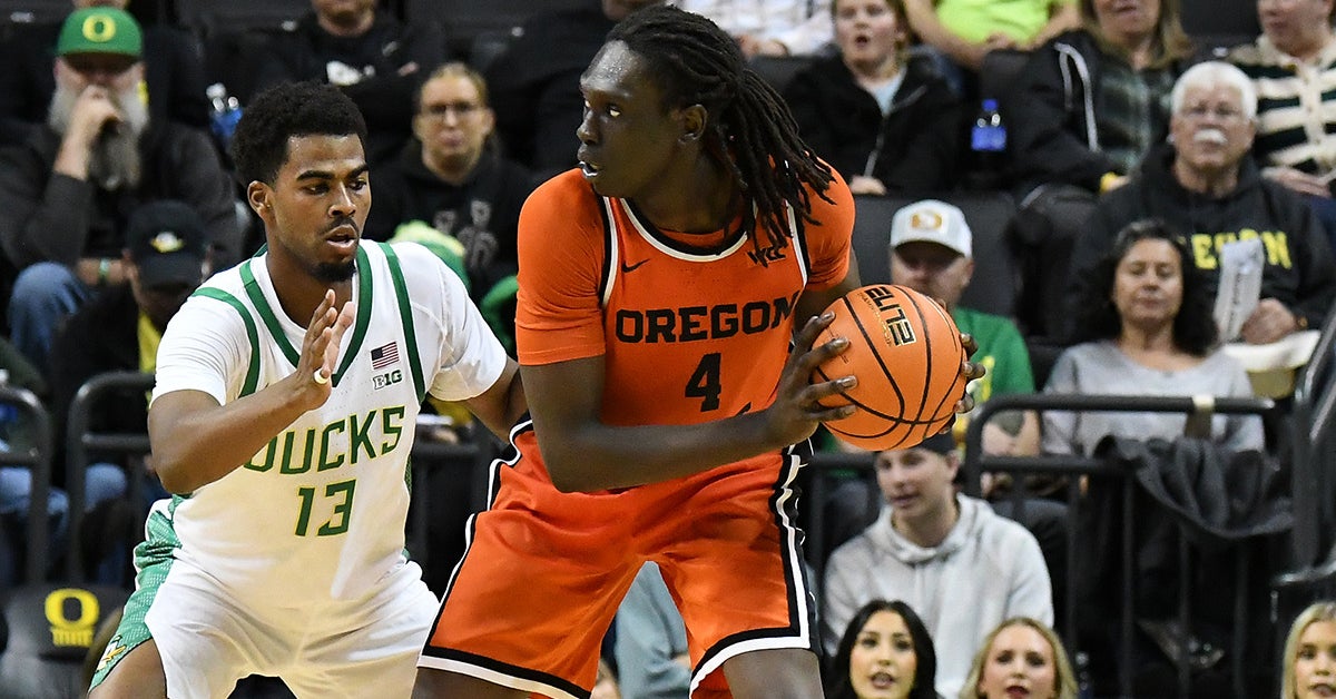 Sooners add third center with Oregon State transfer Yaak Yaak