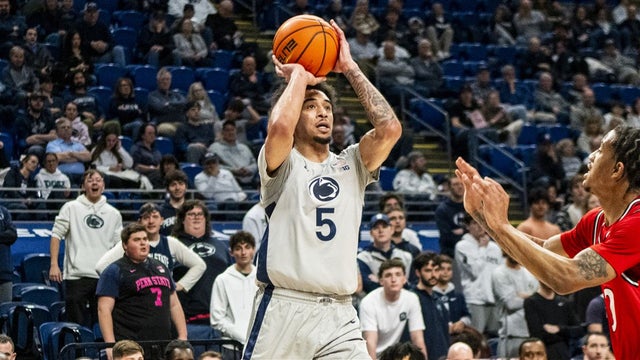 Georgia signs former Penn State guard Freddie Dilione
