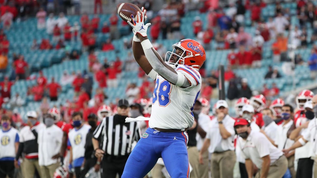 Florida star TE Kyle Pitts to receive brick leading three Gators