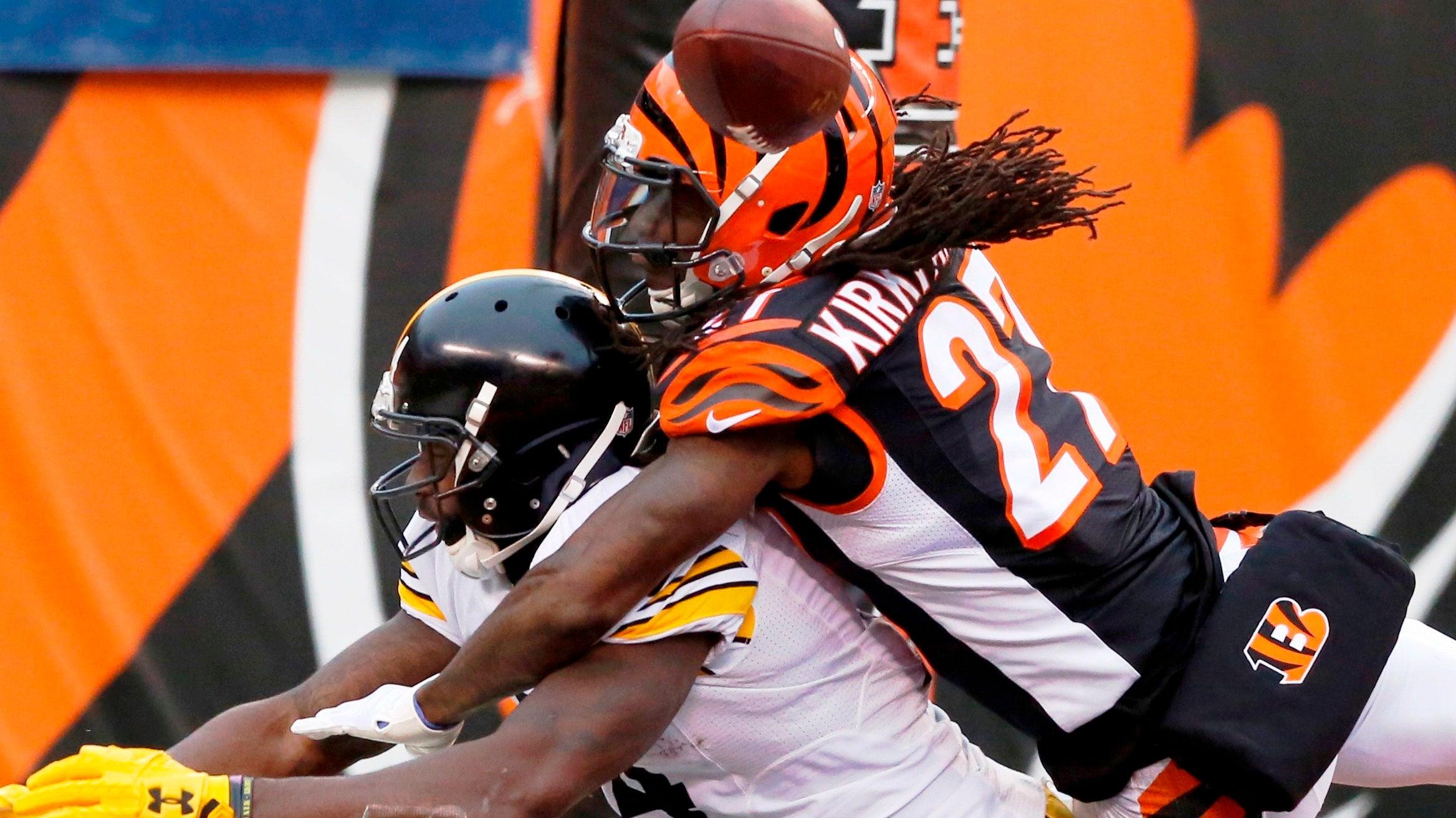 PFF Names Cincinnati Bengals Players Tycen Anderson, Raymond Johnson III to  First Preseason Team of The Week - Sports Illustrated Cincinnati Bengals  News, Analysis and More