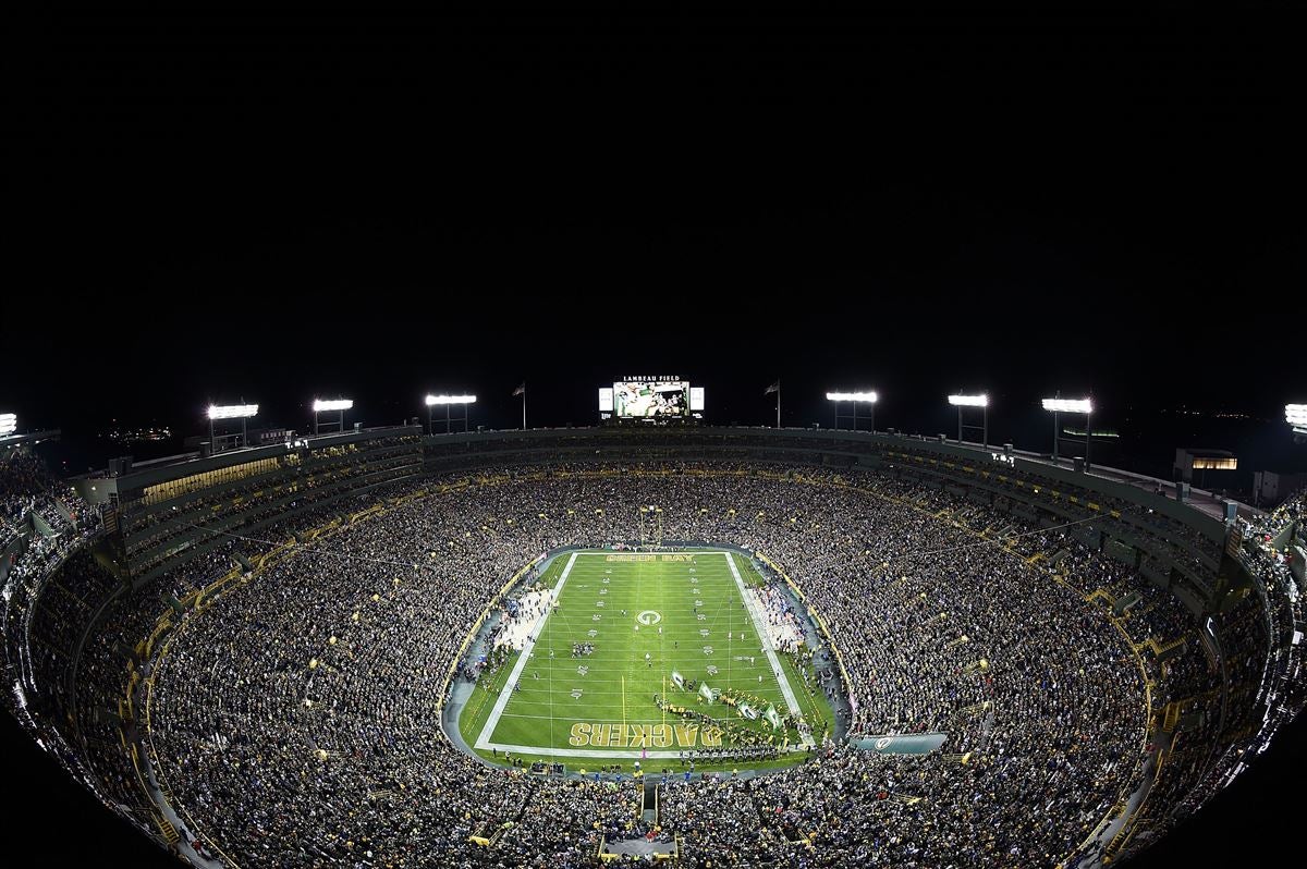 World Cup at Lambeau Field? It's not wide enough for soccer