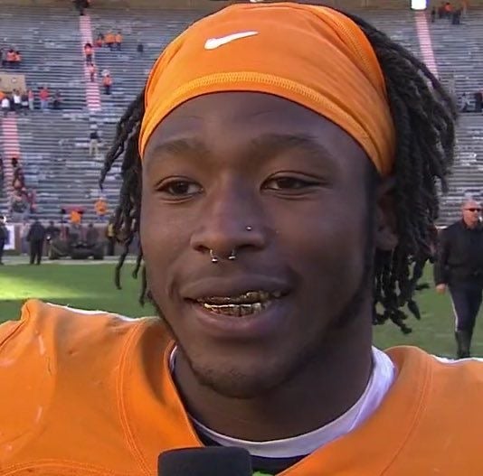 Albums 100+ Pictures pictures of the guy alvin kamara beat up Excellent