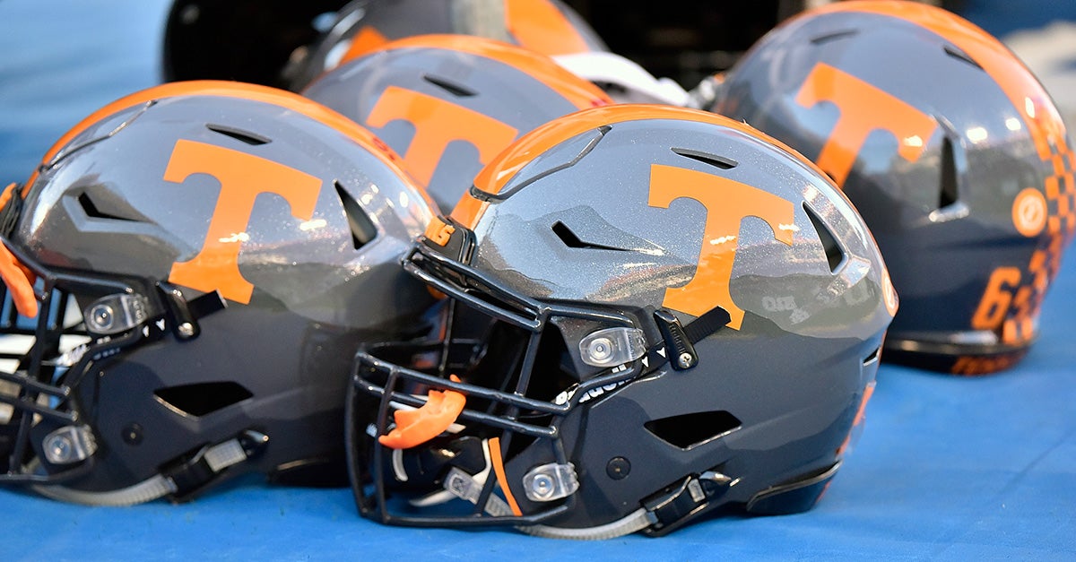 Coolest college sales football helmets