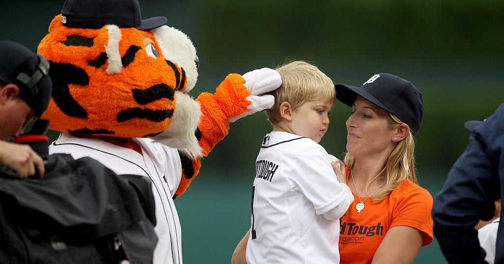 Burglars steal safe holding photos of Lloyd Carr's late grandson