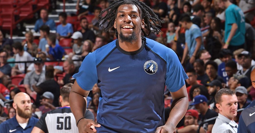 Naz Reid signs multi-year deal with Timberwolves