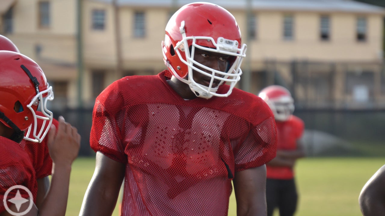 Florida Gators spring football: Trevor Etienne wears non-contact jersey