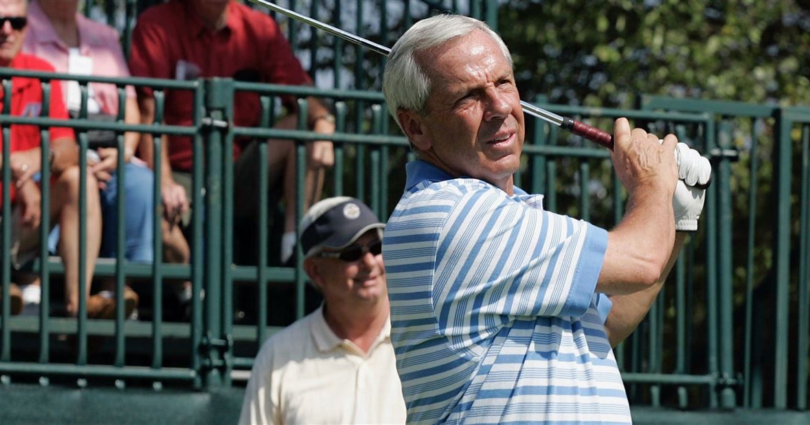 Roy Williams Enjoying Retirement With Golf Course Nap