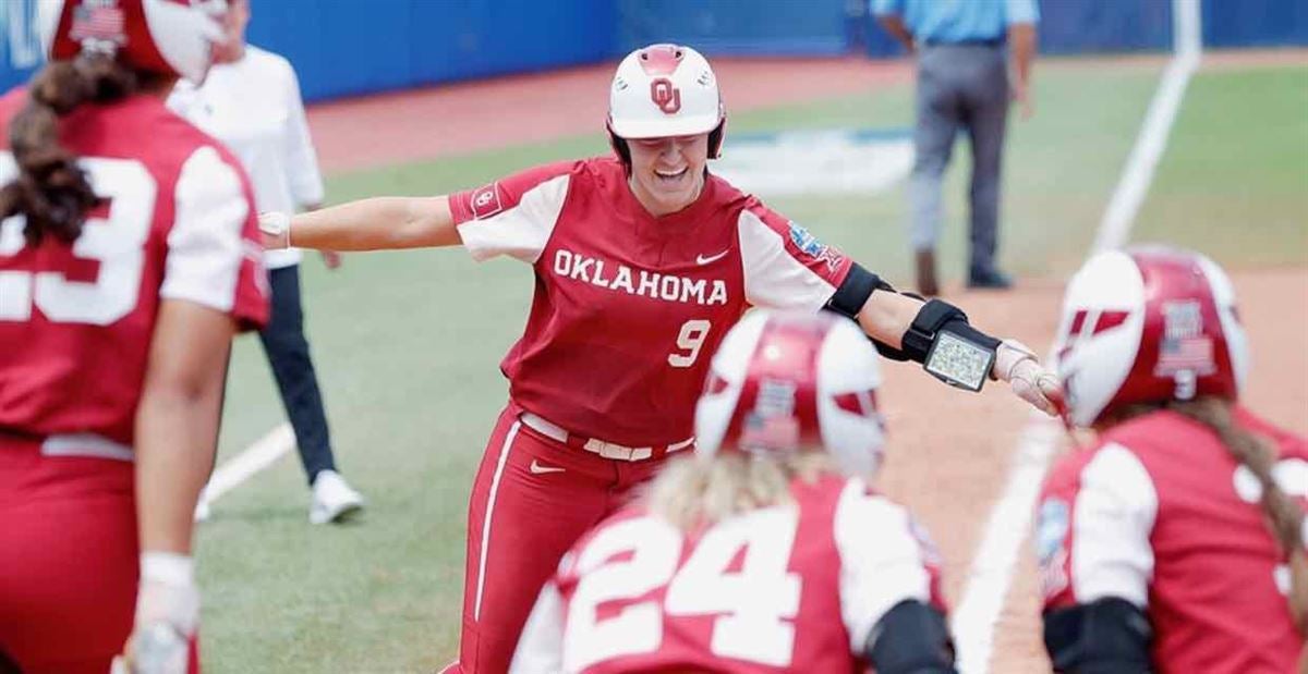 Why Oklahoma Catcher Kinzie Hansen is on a 'Mission' After Making Her  Season Debut - Sports Illustrated Oklahoma Sooners News, Analysis and More