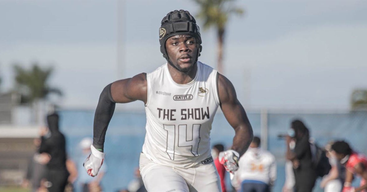 RECRUITING USC offers Top247 2022 wide receiver