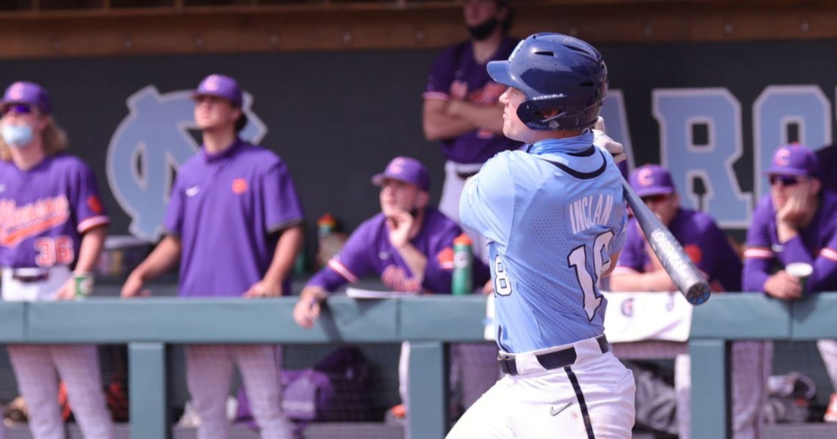 Weekend Baseball Notebook: UNC Sweeps Clemson Weekend Baseball Notebook: UNC Sweeps Clemson