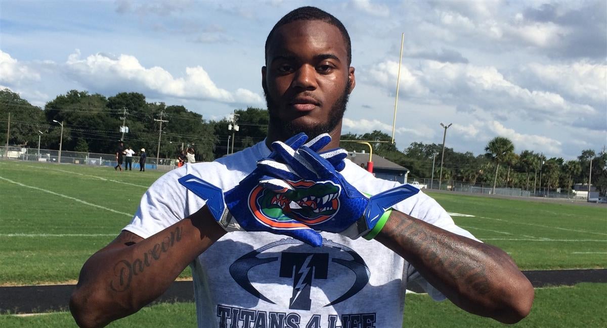 LOOK: Florida receiver gets awesome Gators tattoo