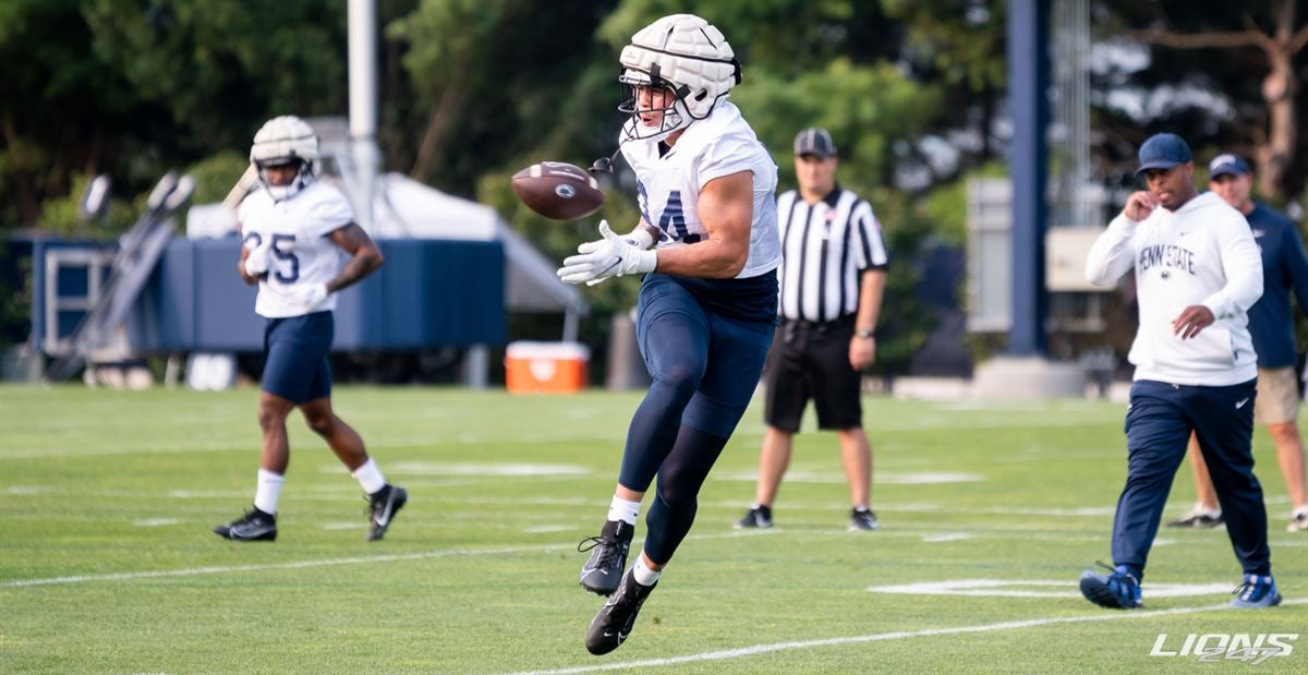 2 Former Penn State football stars exchange jerseys after NFL matchup