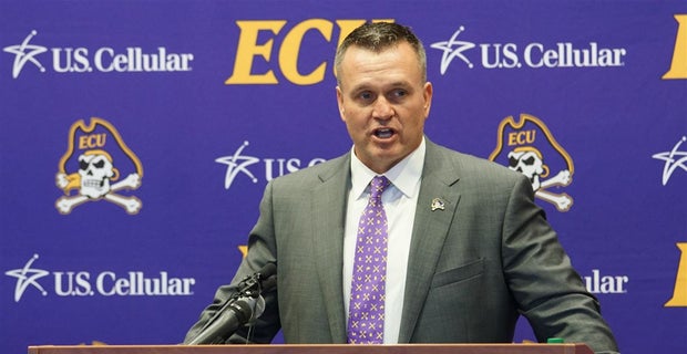 Mike Houston announces 10 new hirings to football staff
