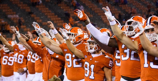 New Ap Top 25 College Football Poll Announced For Week 7 Ap Top 25 Week 7 2022