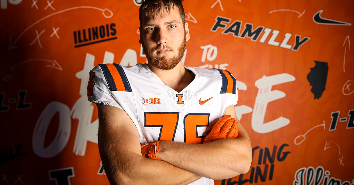 Highly-rated 2025 Wisconsin OL Michael Roeske earns Illini offer on ...