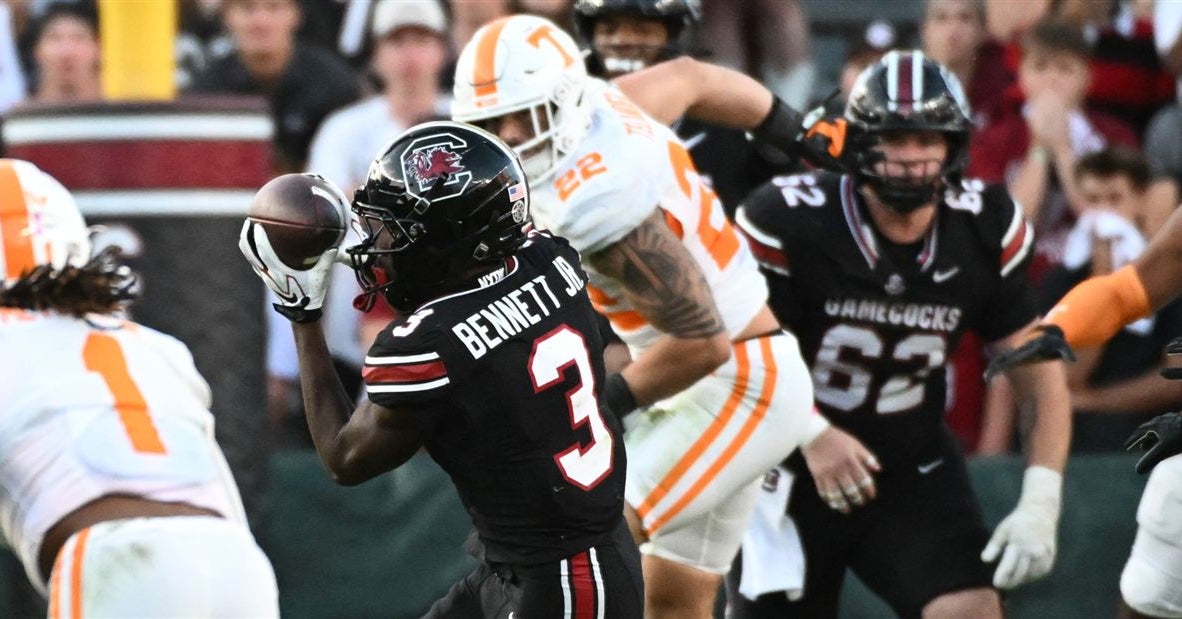 Gamecocks coaches award players of the game for Tennessee win
