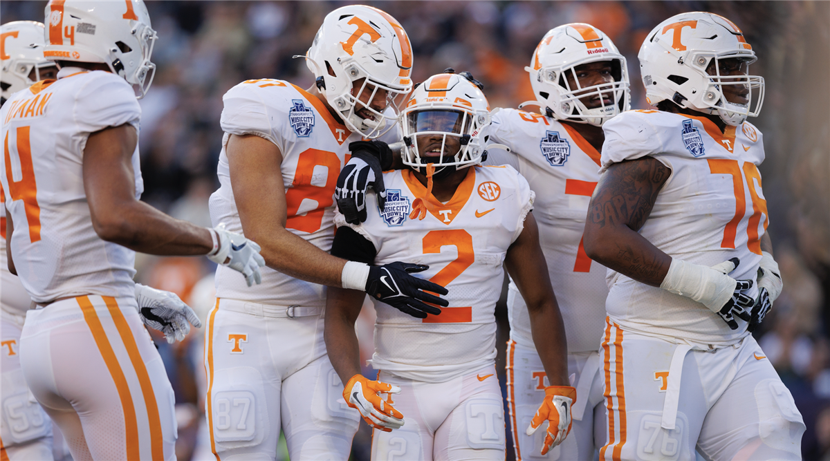 Tillman Named Preseason All-American, Eight Vols Earn All-SEC by