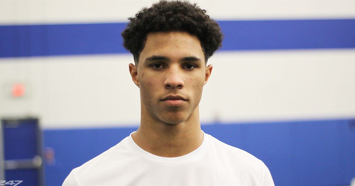 Freshman WR Tyler Morris grabs two Big Ten offers