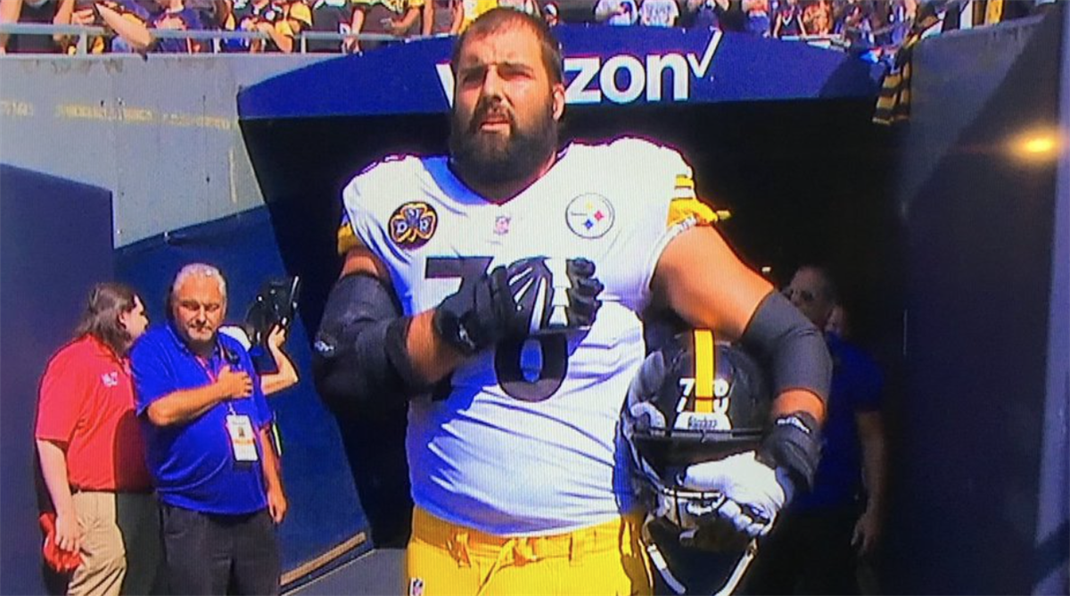 Lone Steelers player to stand for anthem now has NFL's best