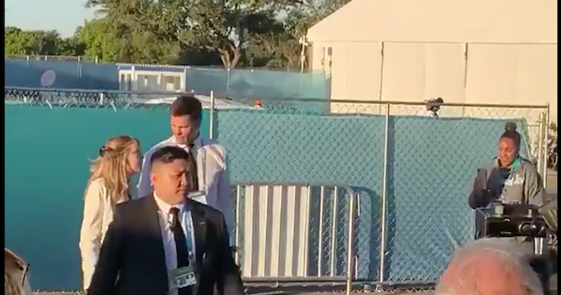 Watch: Tom Brady arrives at Super Bowl LIV
