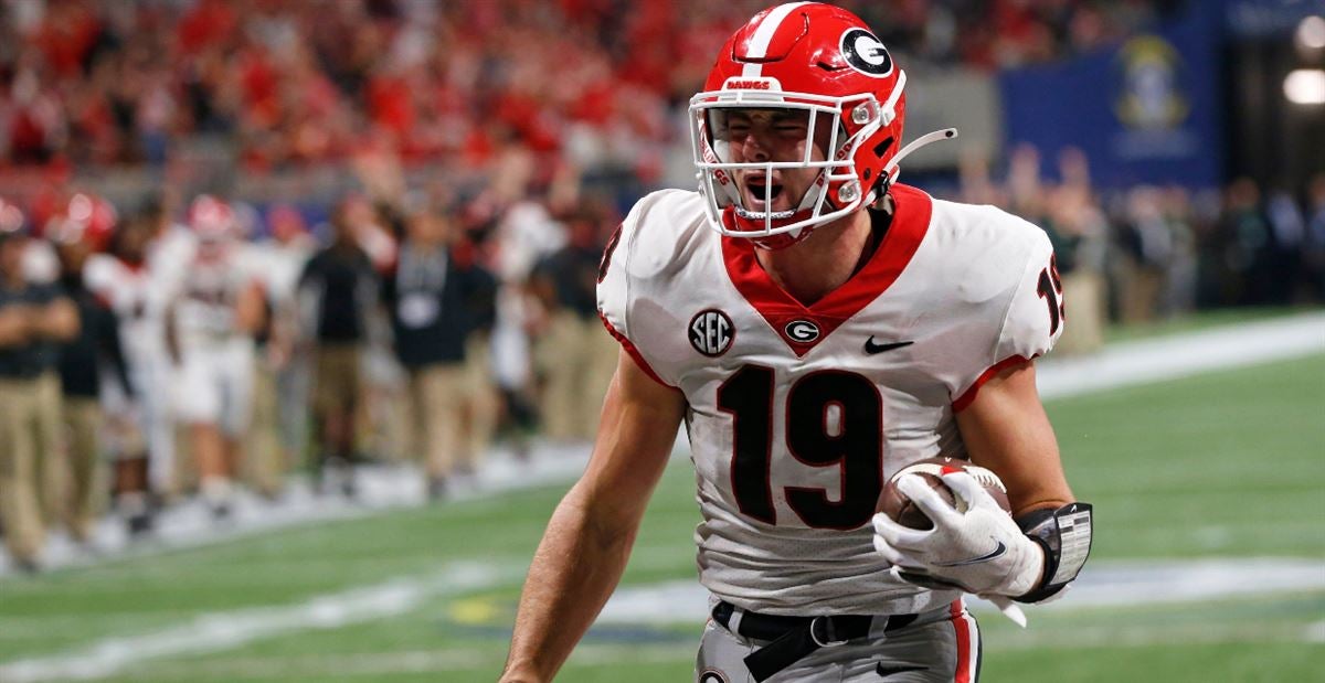 Here's what made Brock Bowers America's top tight end - UGASports