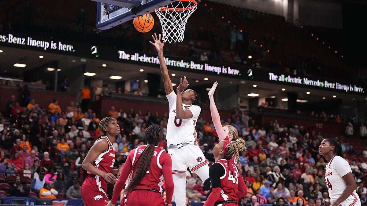 Stifling defense leads Auburn women to win over Arkansas in SEC Tournament