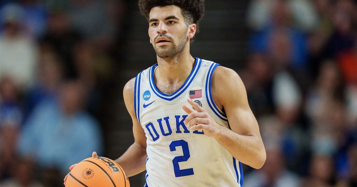 Cayden Boozer announces return to Duke for sophomore season