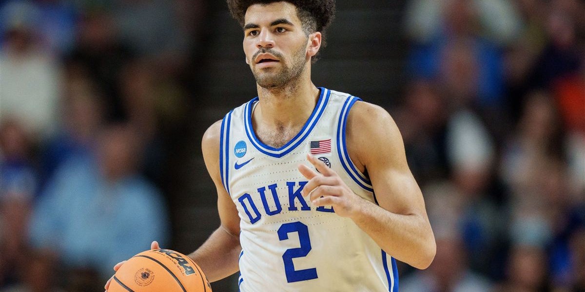 Cayden Boozer announces return to Duke for sophomore season